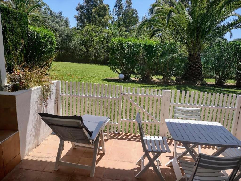 Puerto Banus Apartment Near Beachfront, Big Sunny Terrace, Pool, Tennis Court, Parking & Movies Projector Marbella Exterior photo