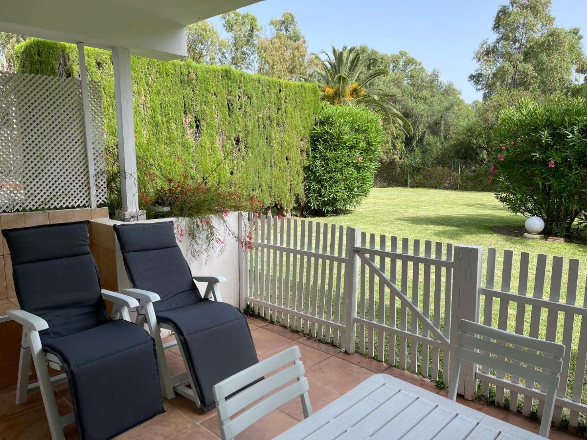 Puerto Banus Apartment Near Beachfront, Big Sunny Terrace, Pool, Tennis Court, Parking & Movies Projector Marbella Exterior photo