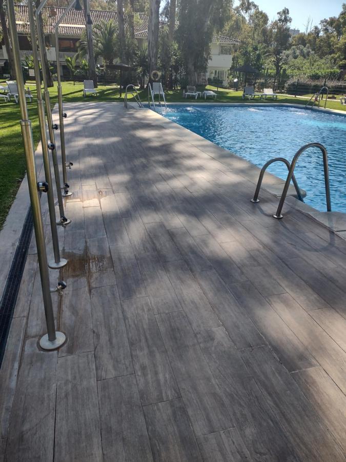 Puerto Banus Apartment Near Beachfront, Big Sunny Terrace, Pool, Tennis Court, Parking & Movies Projector Marbella Exterior photo