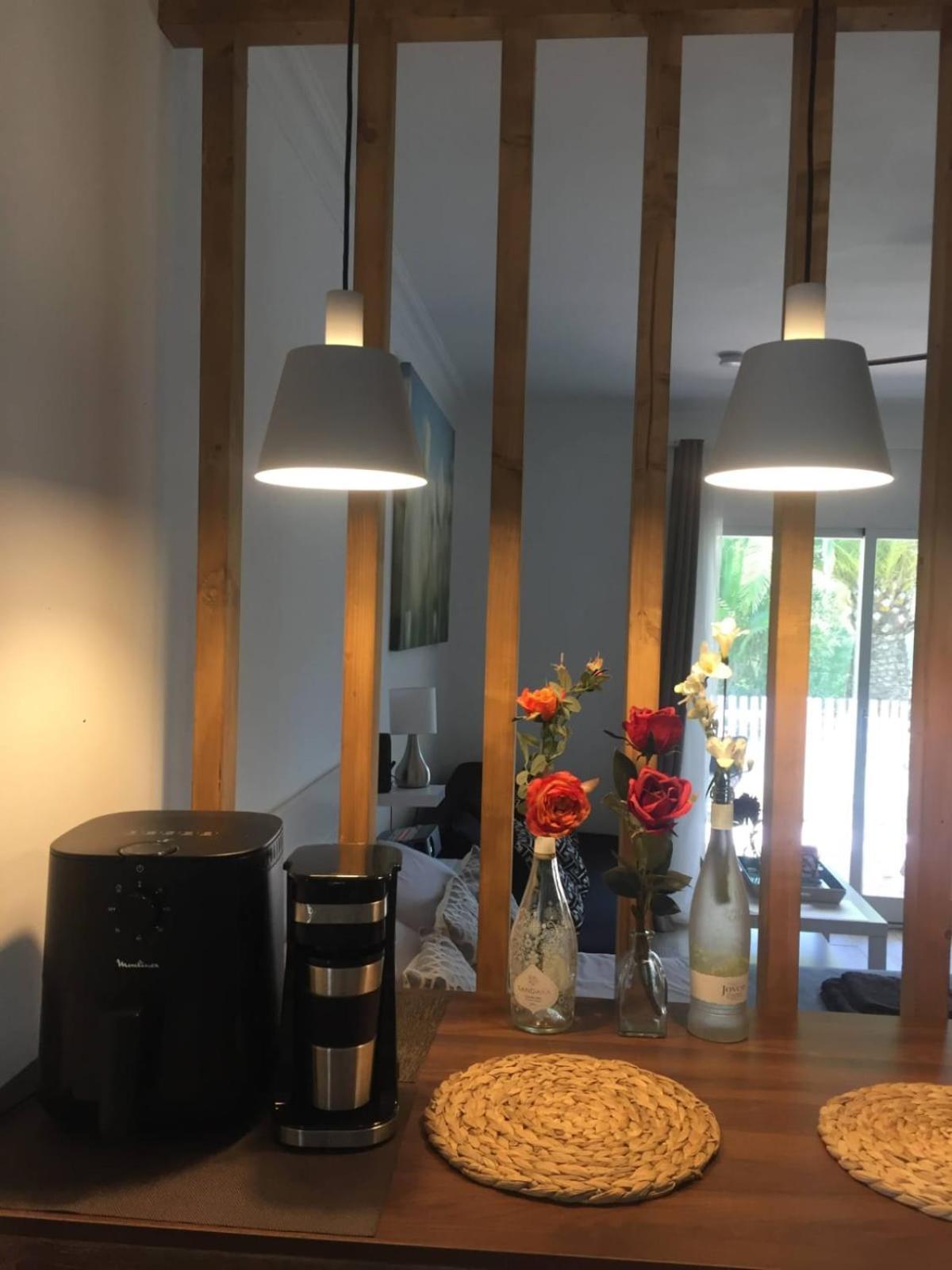 Puerto Banus Apartment Near Beachfront, Big Sunny Terrace, Pool, Tennis Court, Parking & Movies Projector Marbella Exterior photo